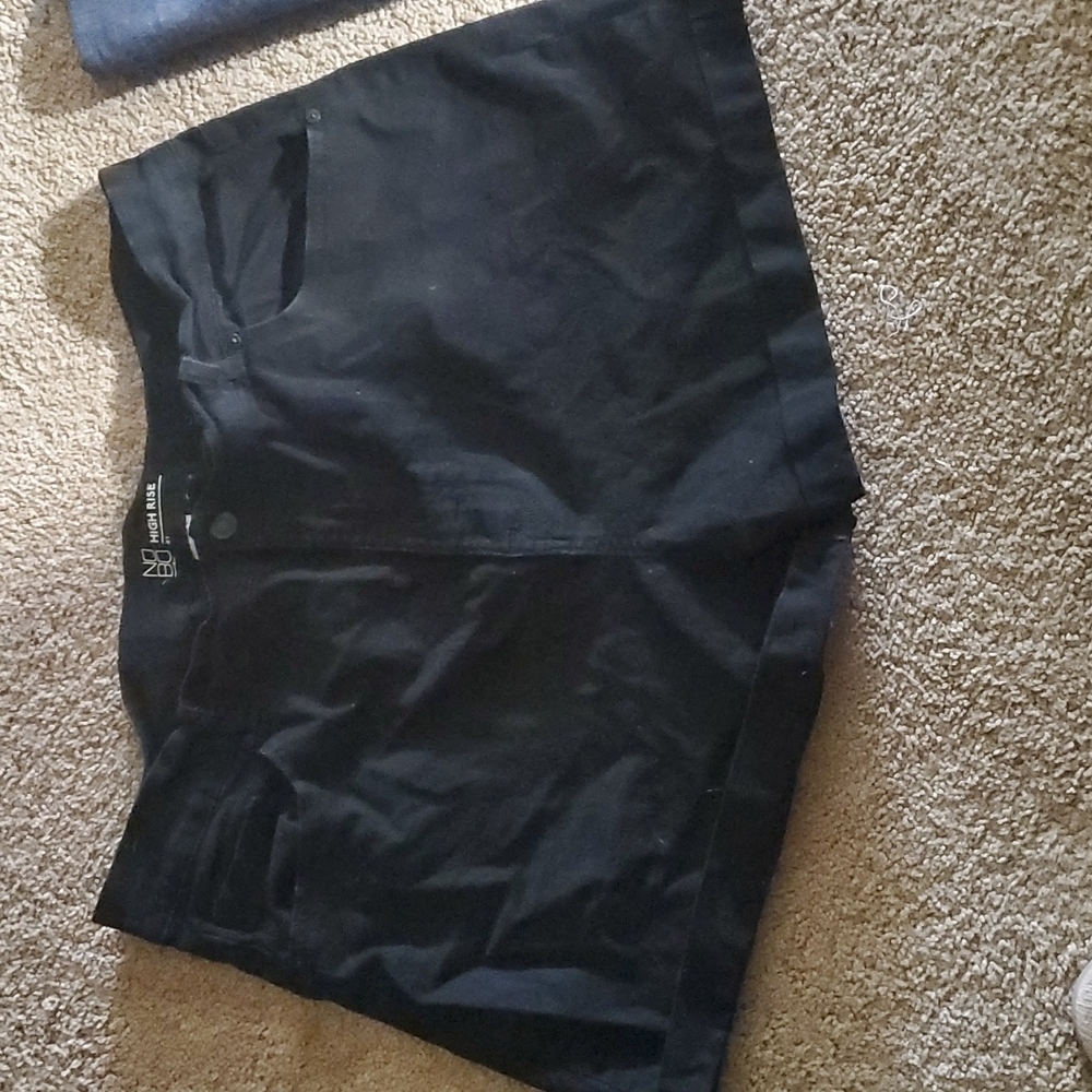 3/$10 No boundaries high rise black denim shorts